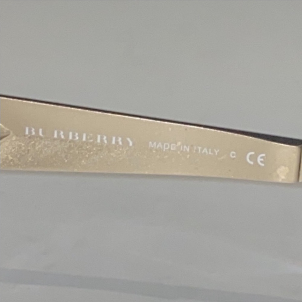 Authentic Burberry luxury designer signature large sunglasses - Picture 4 of 10